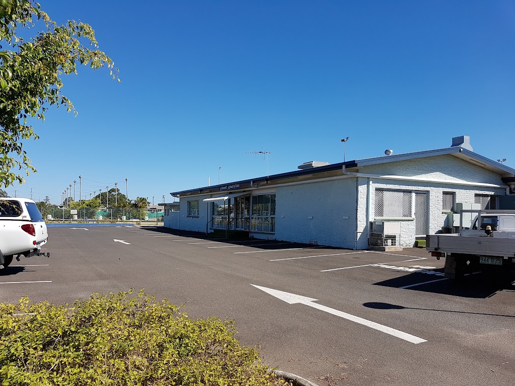 Burnett Bowls Club |  | 169B George St, Bundaberg West QLD 4670, Australia | 0741514217 OR +61 7 4151 4217