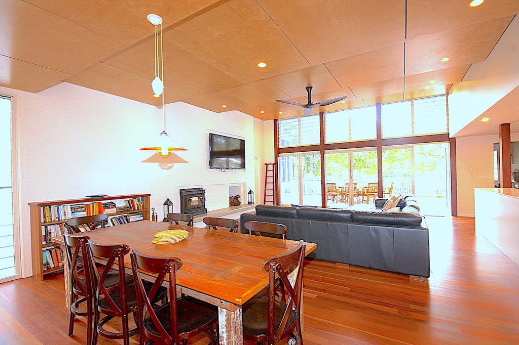 Cavvanbah Seaside Cottage | 24 Cavvanbah St, Byron Bay NSW 2481, Australia | Phone: (02) 6685 6985