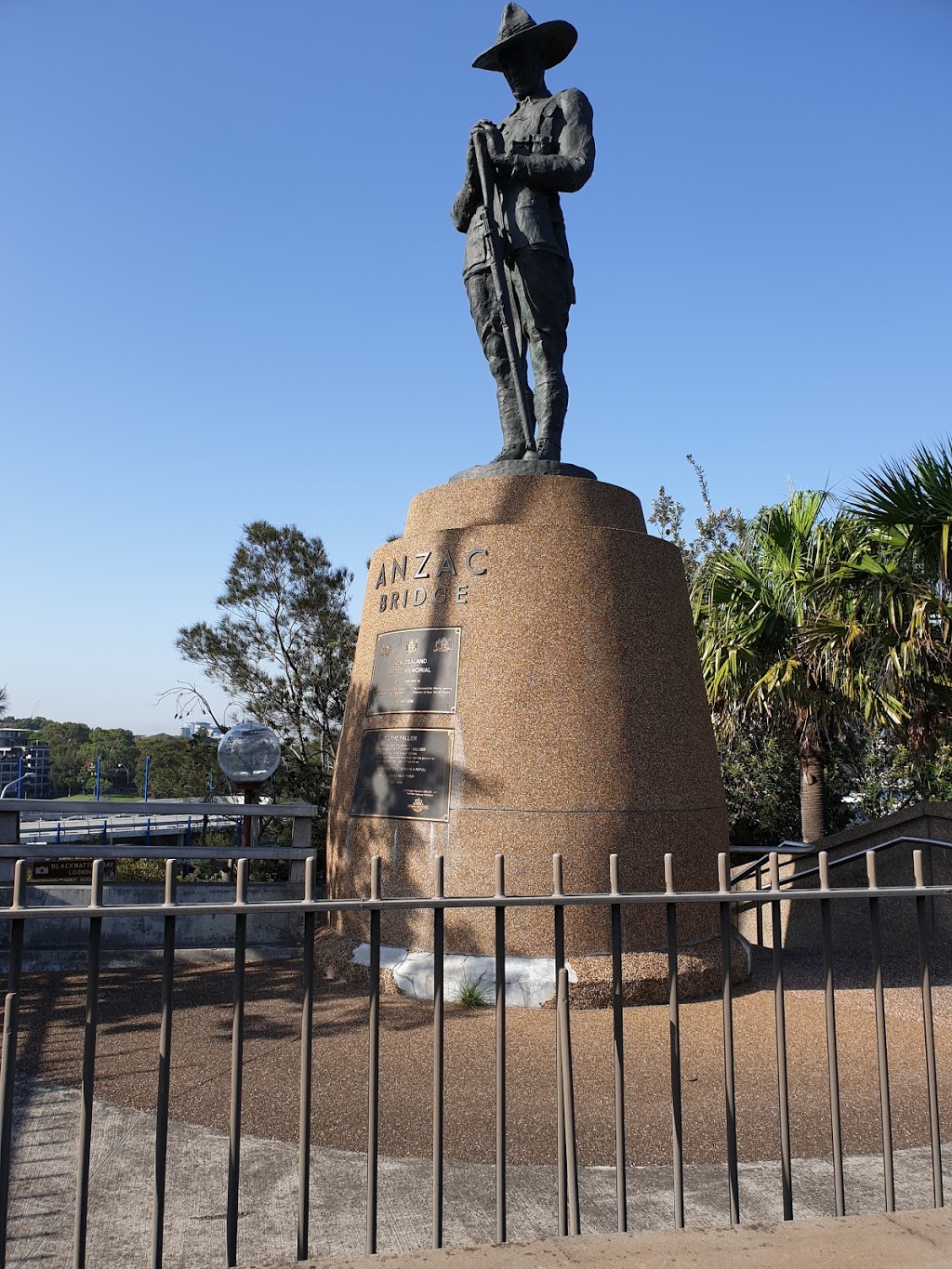 Blackwattle bay Lookout | 2 James Craig Rd, Rozelle NSW 2039, Australia