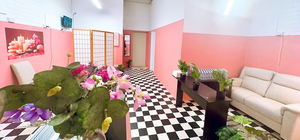 ROSE RELAXATION MASSAGE | 10 Tanner St, Breakwater VIC 3219, Australia | Phone: 0431 409 691
