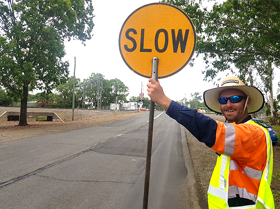 CQ Traffic Management | police | 93 Lakes Creek Rd, Berserker QLD 4701, Australia | 0447880111 OR +61 447 880 111