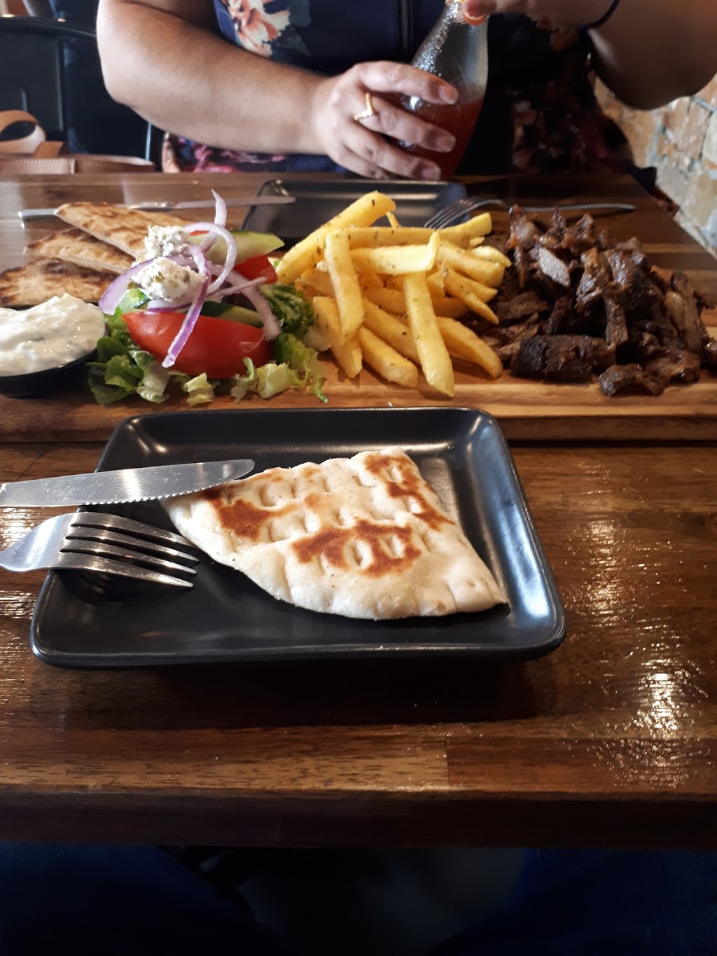 Secret Souv - Authentic Greek Charcoal Grill | 1/3 Yertchuk Ave, Ashwood VIC 3147, Australia | Phone: (03) 9807 3291