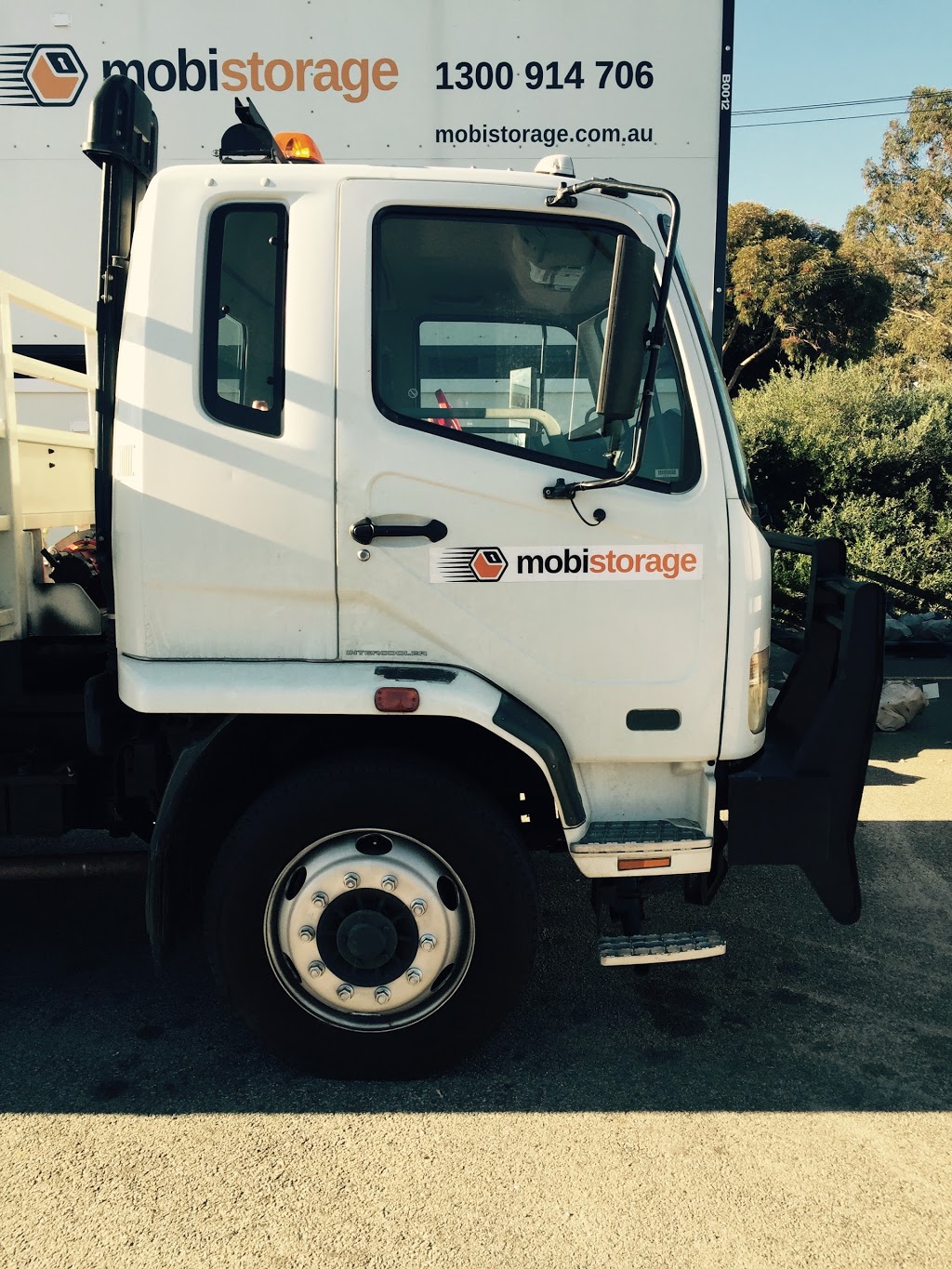 Mobistorage | moving company | 37 Simper Rd, Yangebup WA 6164, Australia | 1300914706 OR +61 1300 914 706