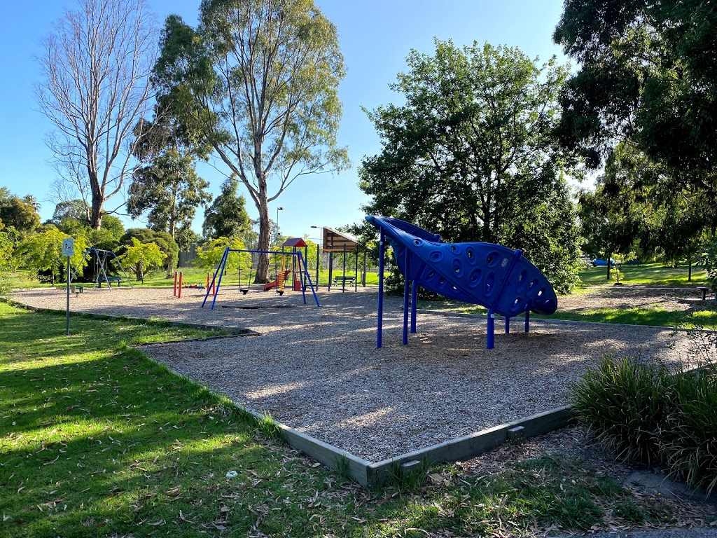 Sydney Parkinson Reserve Playground | 1I John Edgcumbe Way, Endeavour Hills VIC 3802, Australia | Phone: (03) 9705 5200