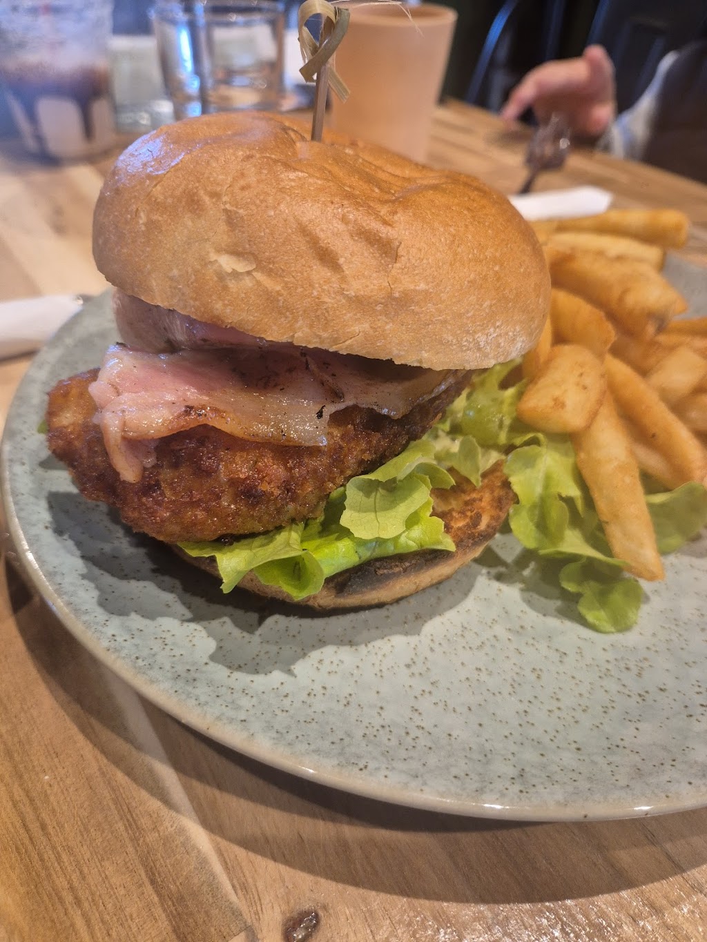 Splityard Social | 1 Fairneyview Fernvale Rd, Fernvale QLD 4306, Australia | Phone: 0493 046 421