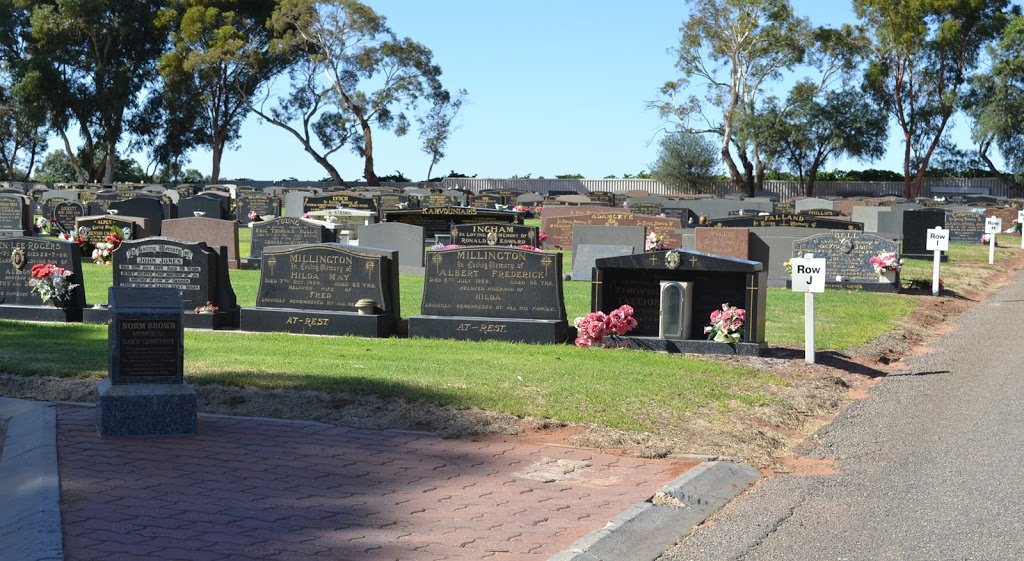 Lawn Cemetery and modern traditional | 33 Cucumunga St, Renmark West SA 5341, Australia