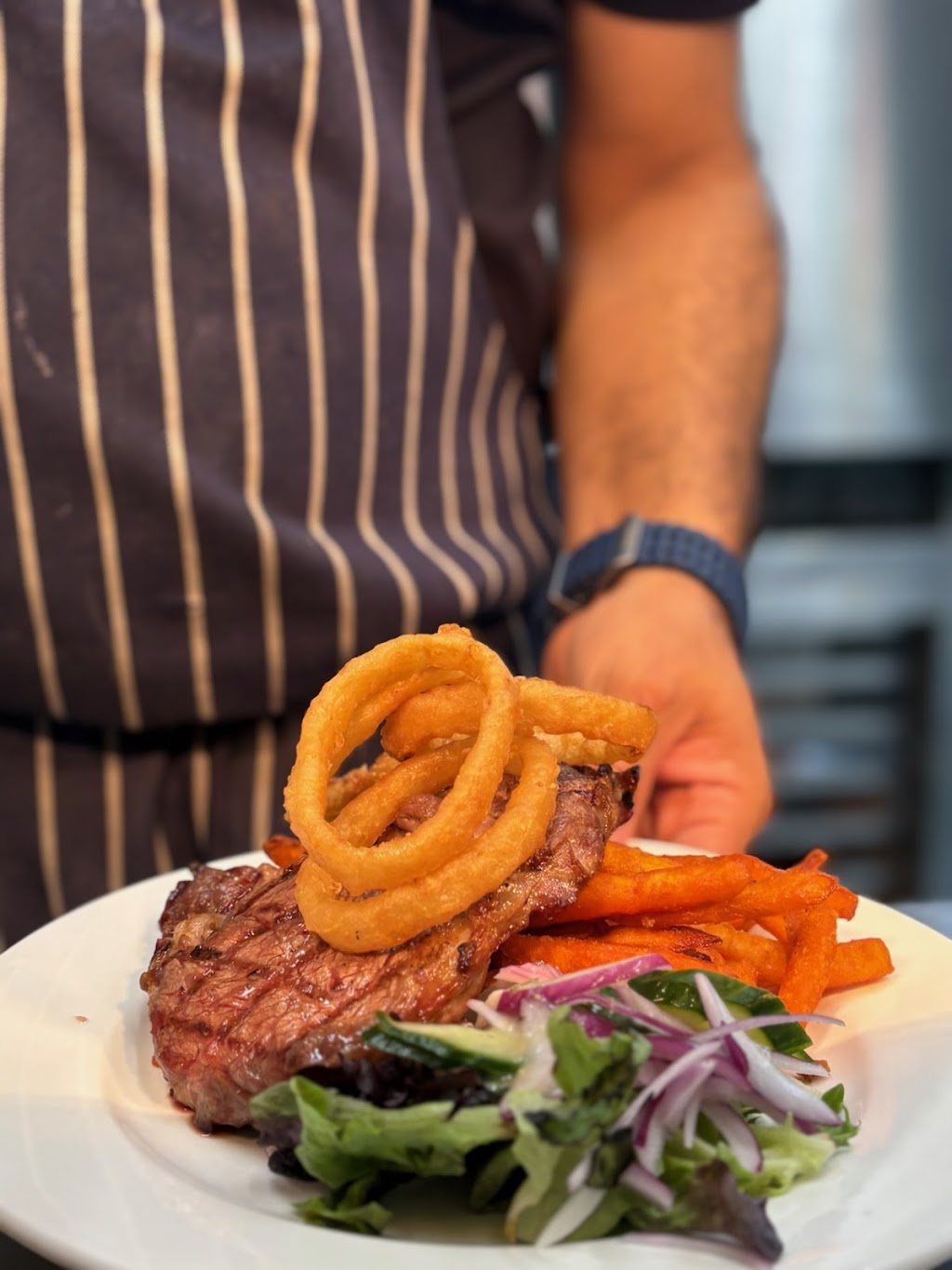 The Blue Brick Hotel | 188-192 Allan St, Kyabram VIC 3620, Australia | Phone: 0407 901 132