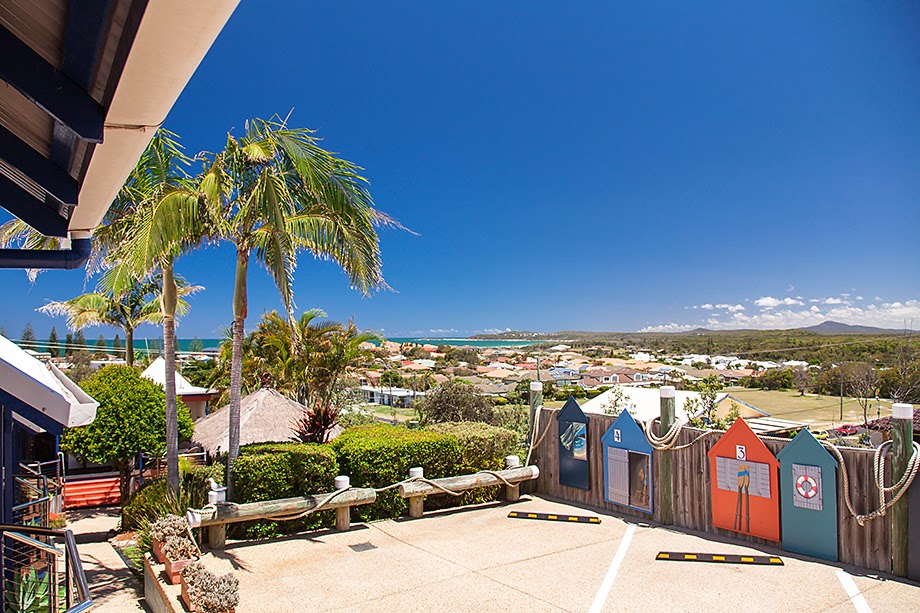 Clubyamba Holiday Villas | 14 Henson Ln, Yamba NSW 2464, Australia | Phone: 0427 461 981