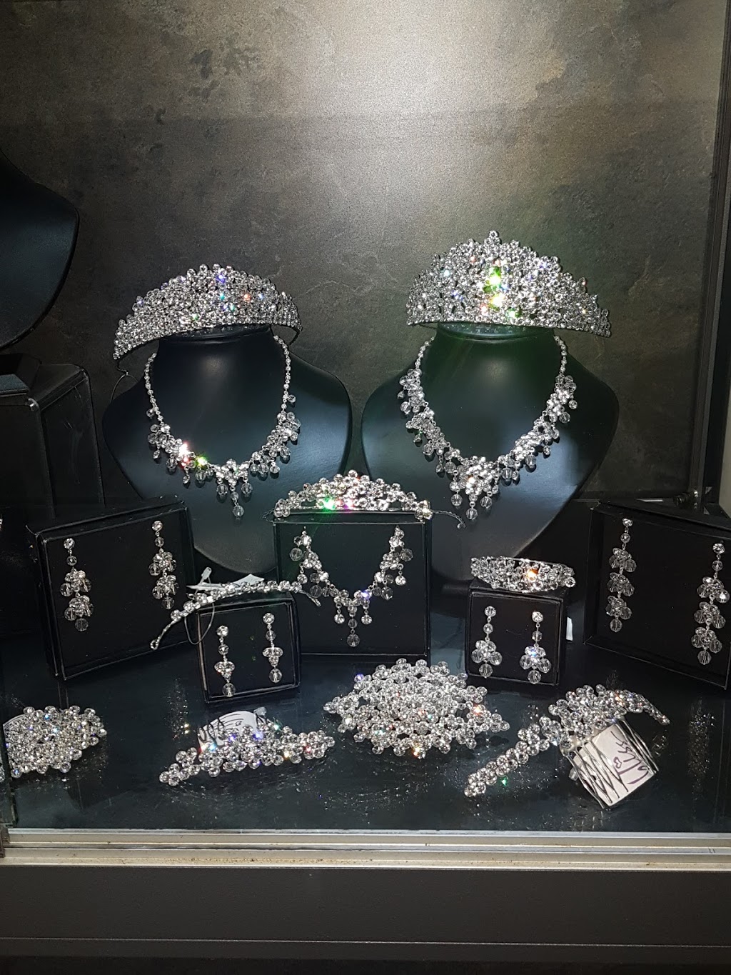 Bliss Design | jewelry store | Unit 1/57 St Hellier St, Heidelberg Heights VIC 3081, Australia | 0391914899 OR +61 3 9191 4899