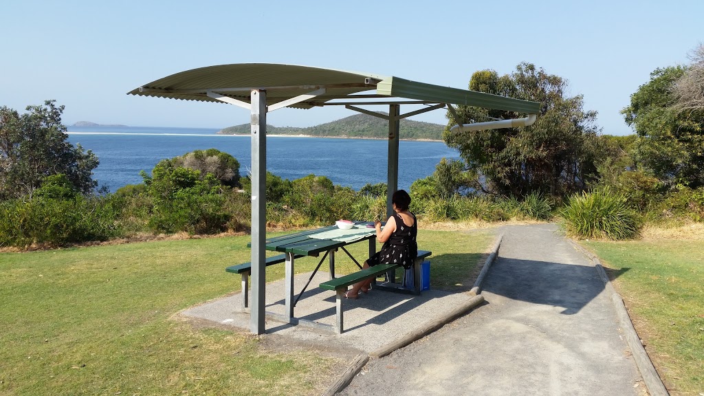 Barry Park | park | Marine Dr, Fingal Bay NSW 2315, Australia