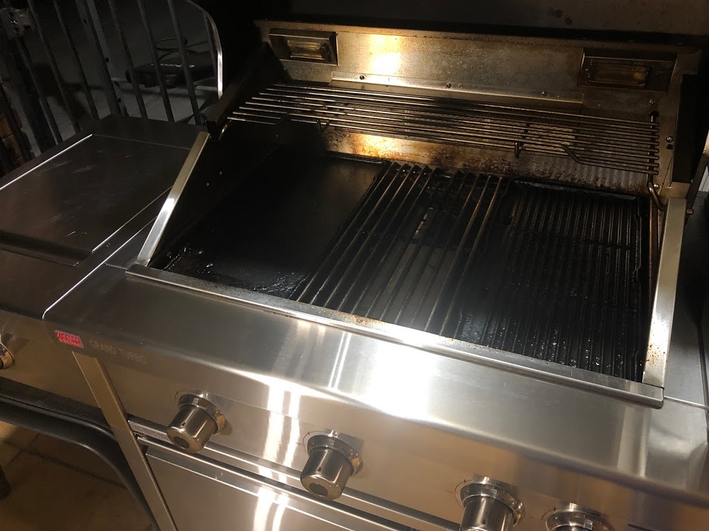 Barbeques Galore | store | Tenancy 7/82 N Lakes Dr, North Lakes QLD 4509, Australia | 0732045708 OR +61 7 3204 5708