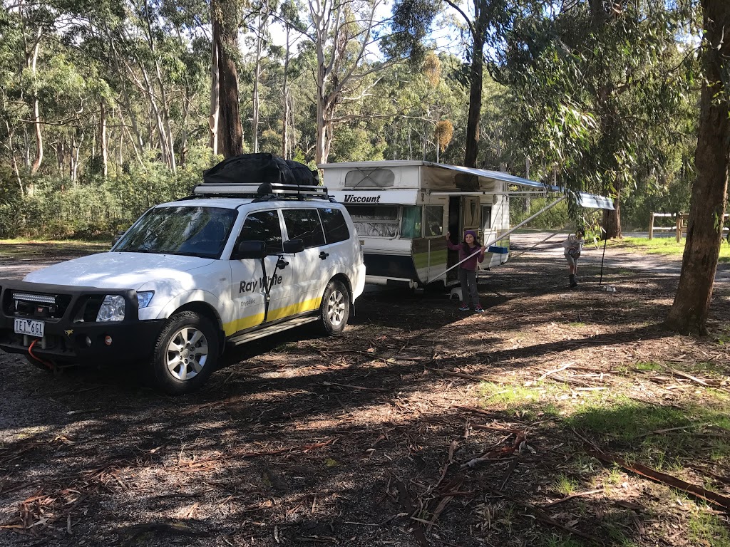 Smiths Bridge Camp Ground | Beaufort Elmhurst Rd, Raglan VIC 3373, Australia