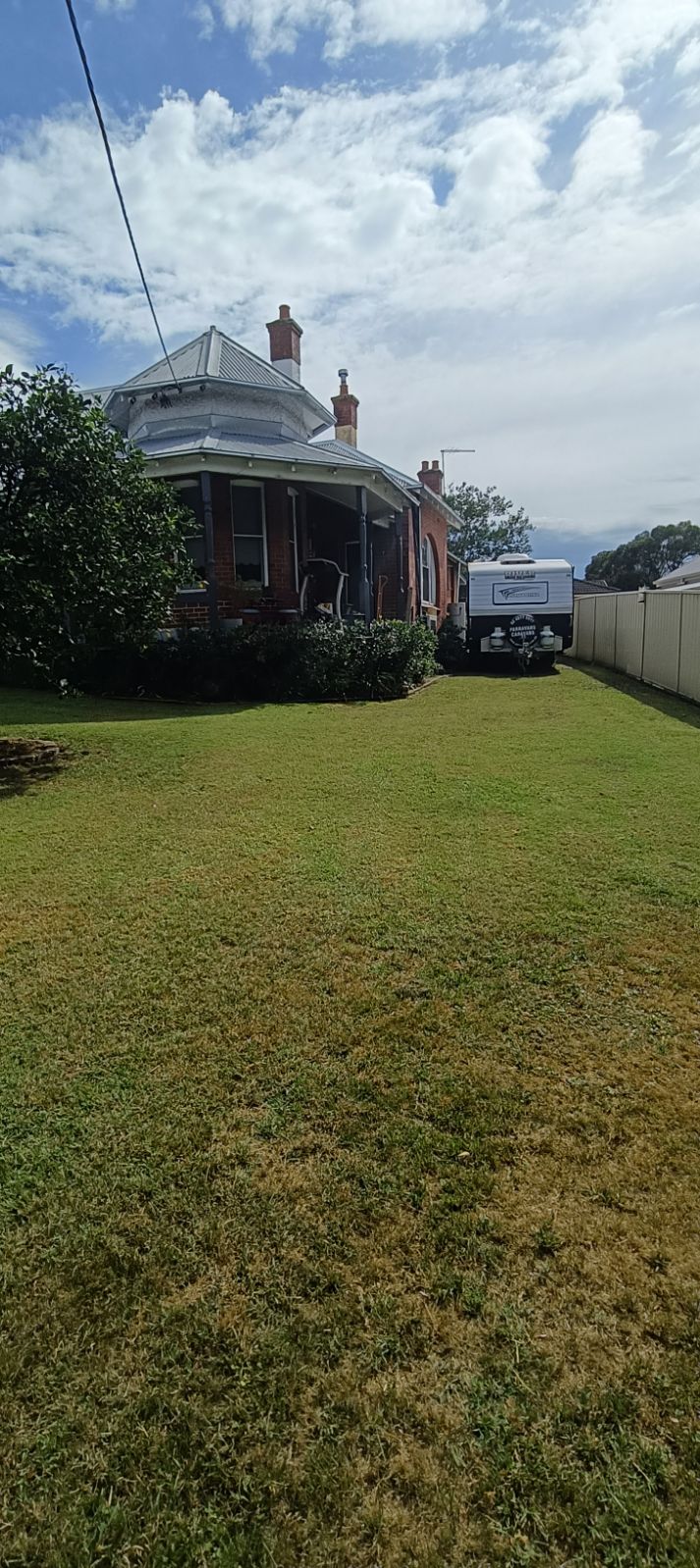 BR92 OutDoor Services | 86 Willmington Rd, Luddenham NSW 2745, Australia | Phone: 0400 338 182