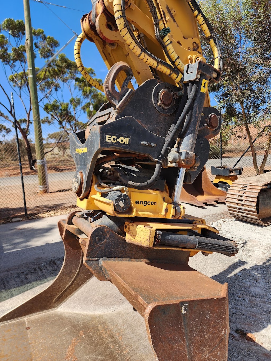Dynamic Contracting | 1 Dwyer St, Boulder WA 6432, Australia | Phone: 0400 806 682