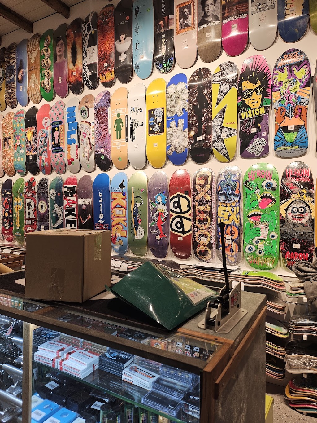 Fast Times Skateboarding | Westfield Kotara, Shop 2214A Northcott Dr, Kotara NSW 2289, Australia | Phone: (02) 4072 1898