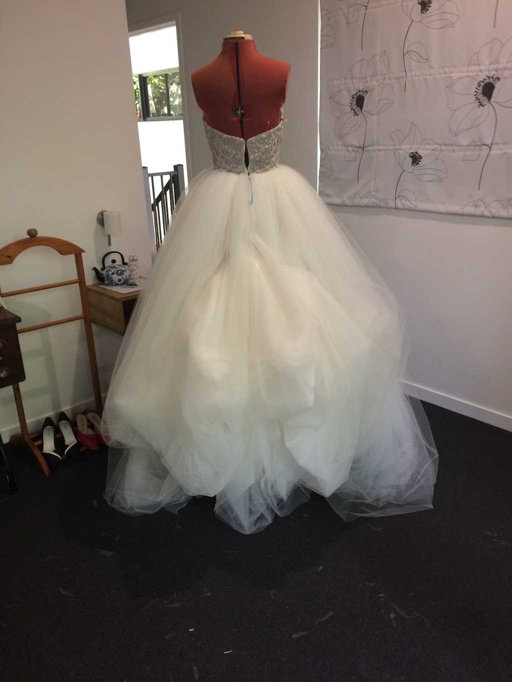 Just So-Alterations and Dressmaking | 34 Jak Gee St, Redlynch QLD 4870, Australia | Phone: 0435 055 188