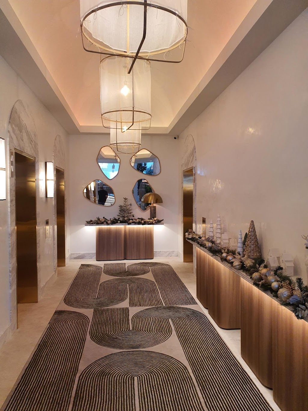 Commercial Painting Group | 4 Kingston Town Dr, Kembla Grange NSW 2526, Australia | Phone: 0435 009 665