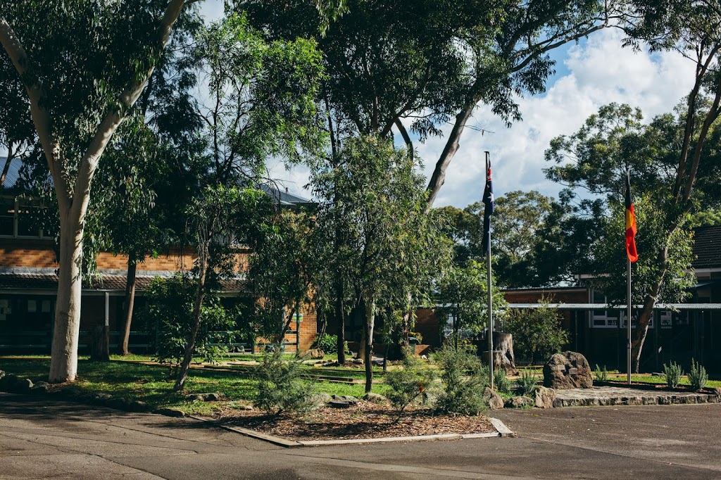 Lugarno Public School | school | 38 Old Forest Rd, Lugarno NSW 2210, Australia | 0291539843 OR +61 2 9153 9843
