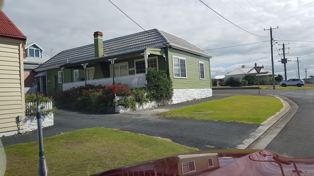 Hanlon House | 6 Marshall St, Stanley TAS 7331, Australia | Phone: 0414 933 077