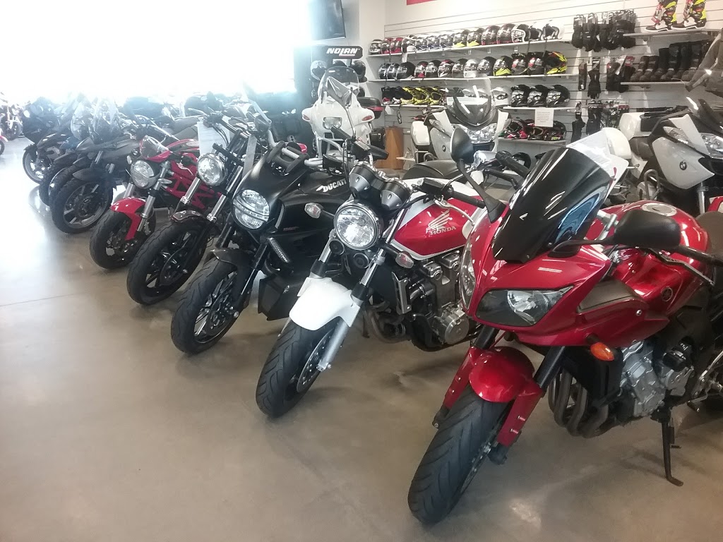 Blacklocks Motorcyles | car dealer | Motorcycle Dealer, Cnr Wagga & Kailters Road, Lavington NSW 2641, Australia | 0260495500 OR +61 2 6049 5500