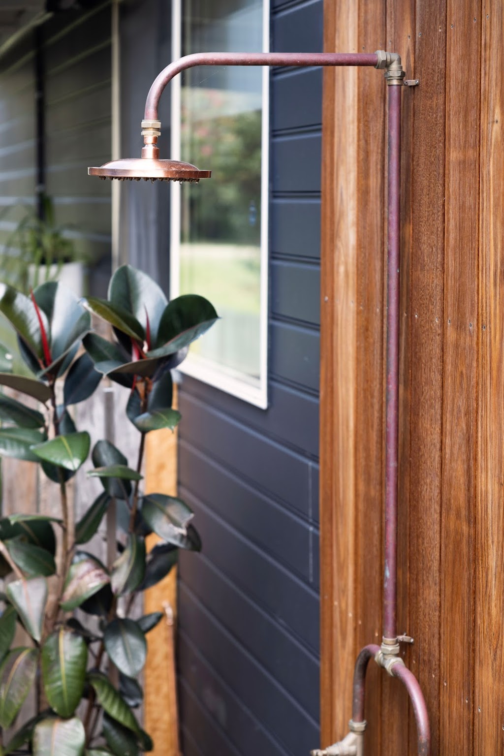 Backbeach Villa | 29 Carrington St, Woolgoolga NSW 2456, Australia | Phone: (02) 6654 1148