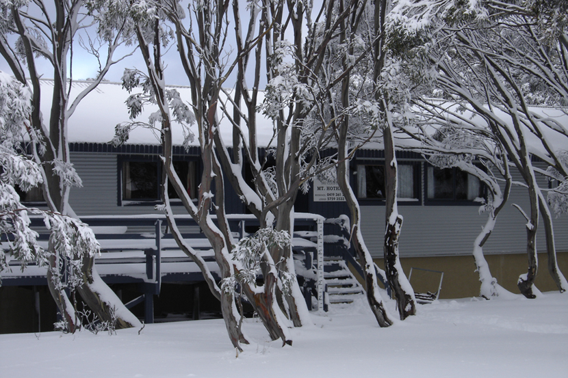 Gravbrot Ski Club | lodging | 2 Davenport Dr, Hotham Heights VIC 3741, Australia | 1300735358 OR +61 1300 735 358