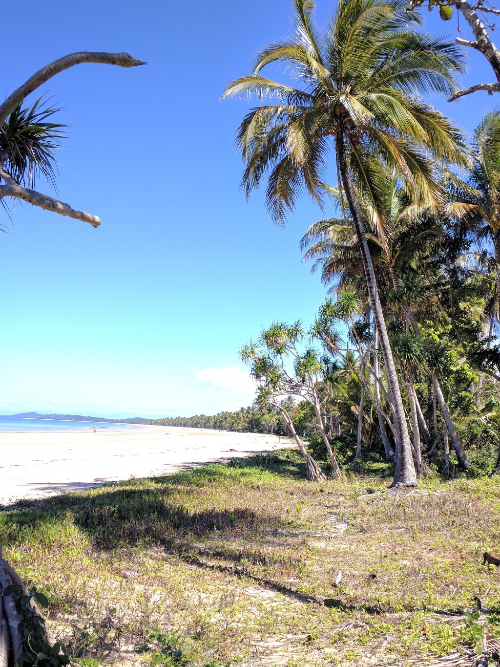 Hooked Up Fishing Adventures | 74 Porter Promenade, Mission Beach QLD 4852, Australia | Phone: 0419 756 572