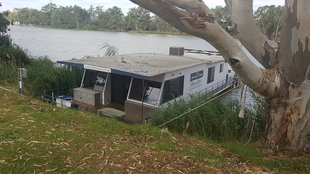 Boats and Bedzzz | lodging | 42 James Ave, Renmark SA 5341, Australia | 0429865749 OR +61 429 865 749