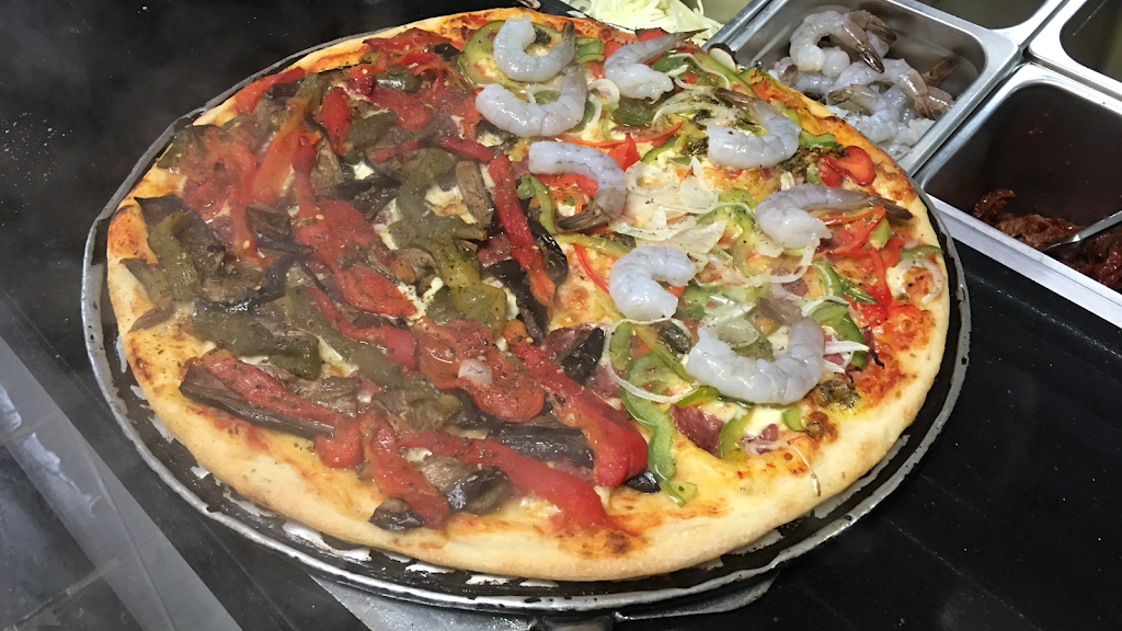 Silvios Newtown Pizza | 337 Pakington St, Geelong VIC 3220, Australia | Phone: (03) 5223 2971