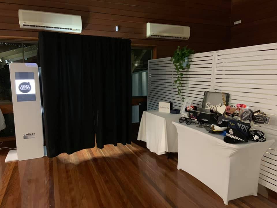 Photobombed Photobooth | 15 Patricia St, Burpengary QLD 4505, Australia | Phone: 0411 534 450