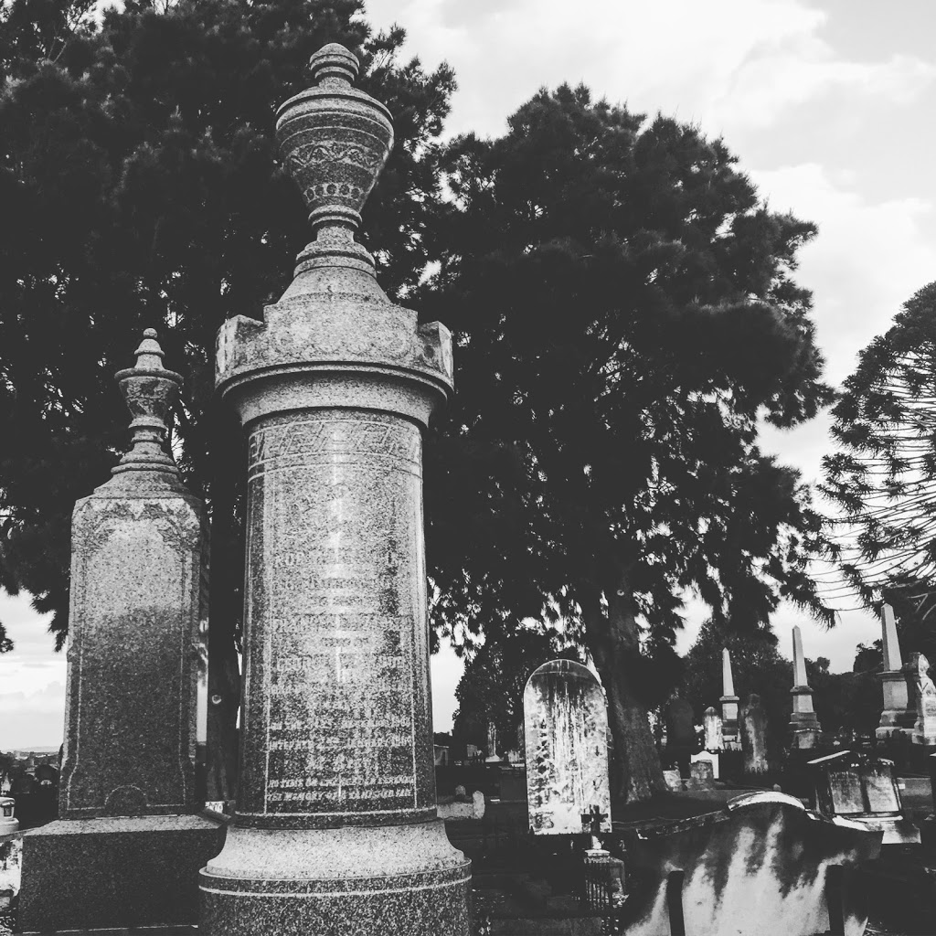 Geelong Cemeteries Trust | cemetery | 127-189 Ormond Rd, East Geelong VIC 3219, Australia | 0352493939 OR +61 3 5249 3939