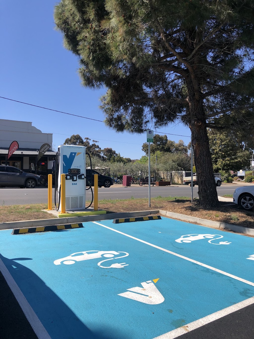 Evie Charging Station | In medium strip, opposite/101 High St, Avoca VIC 3467, Australia | Phone: 1300 463 843