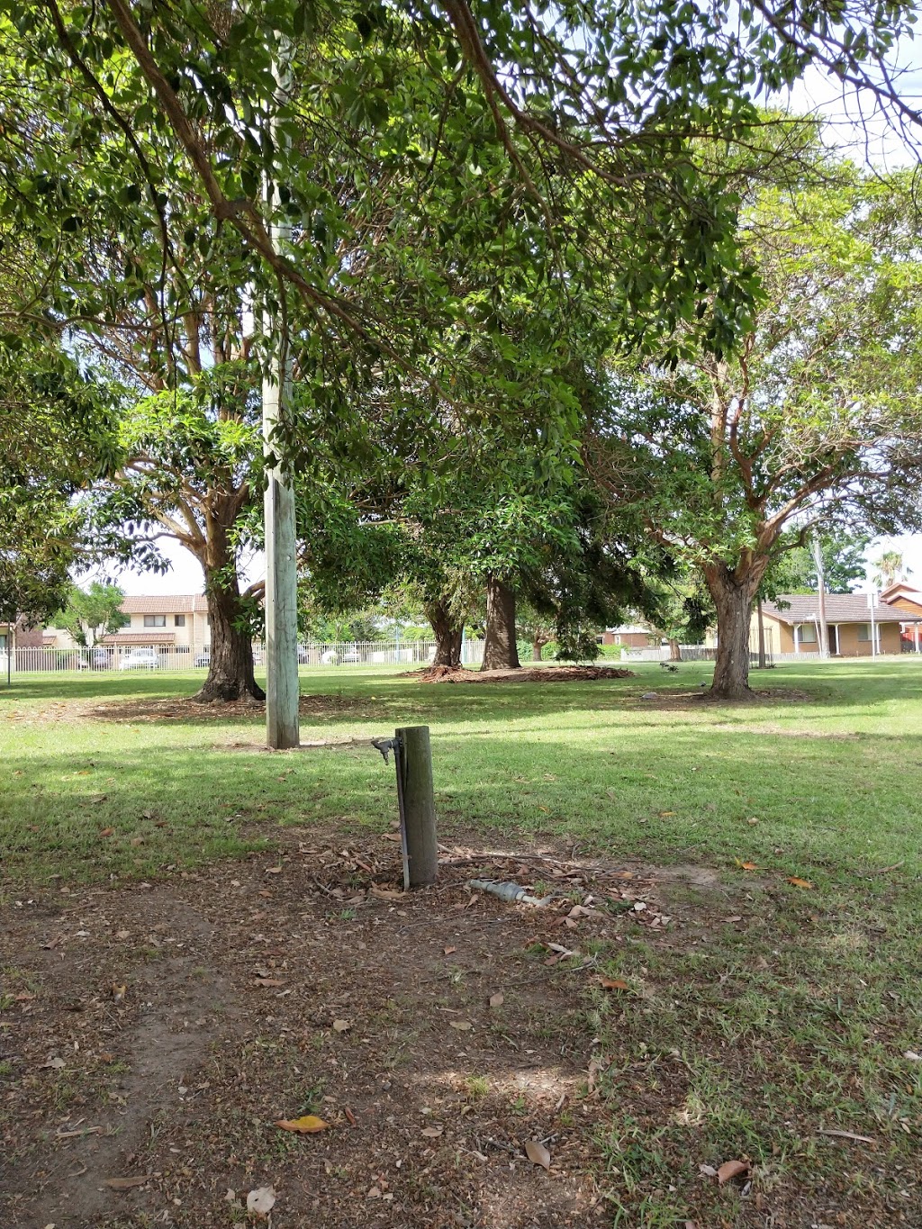 Balgownie War Memorial | 4 Sproule Cres, Balgownie NSW 2519, Australia | Phone: (02) 4227 7111