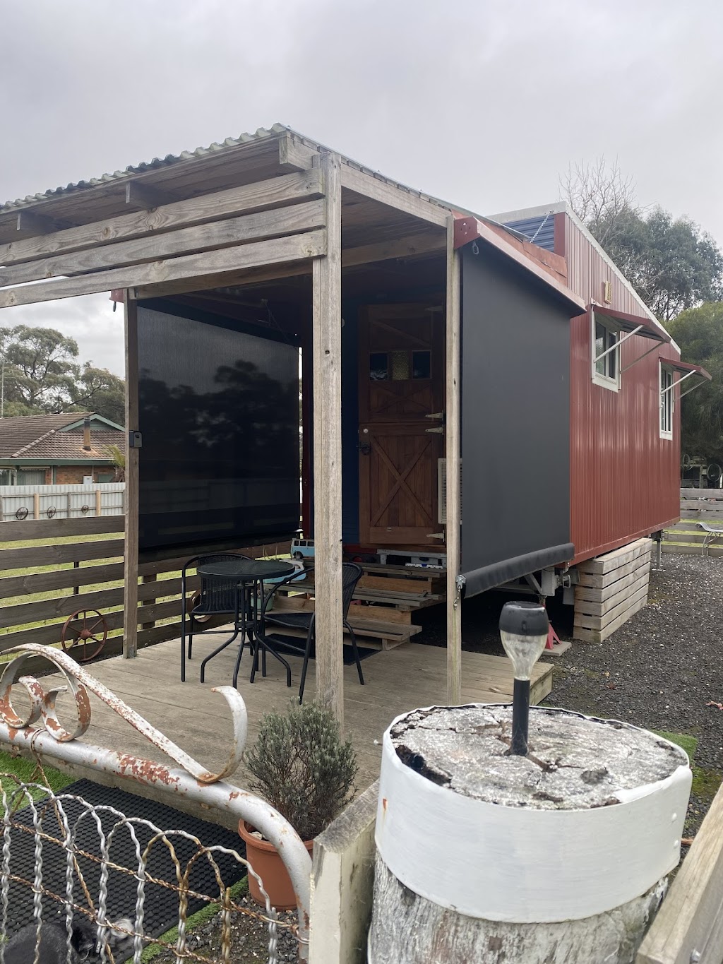 Tiny House Creswick | 69 Luttet St, Creswick VIC 3363, Australia | Phone: 0418 985 606