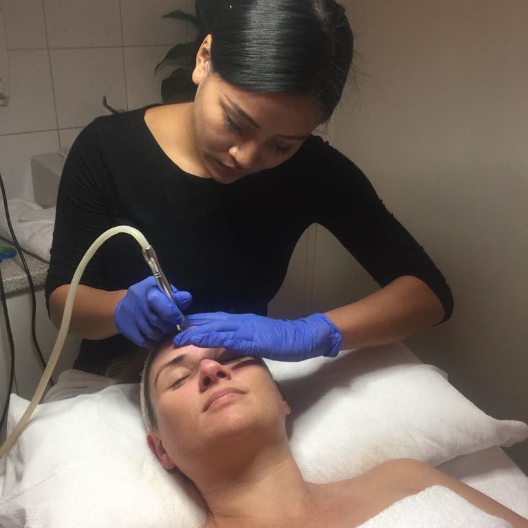 Advanced Skin & Beauty Clinic | 1/36 Mills St, Albert Park VIC 3206, Australia | Phone: (03) 9699 4000