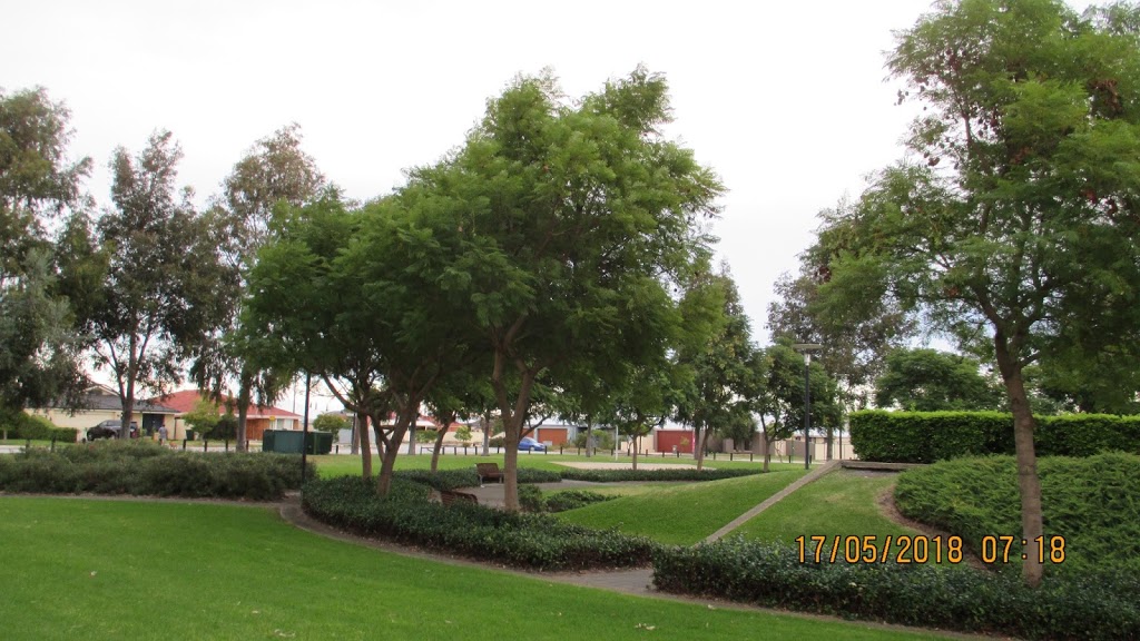 Duggan Park | park | Corner Macquarie Boulevard and, Jackadder Ave, Hammond Park WA 6164, Australia