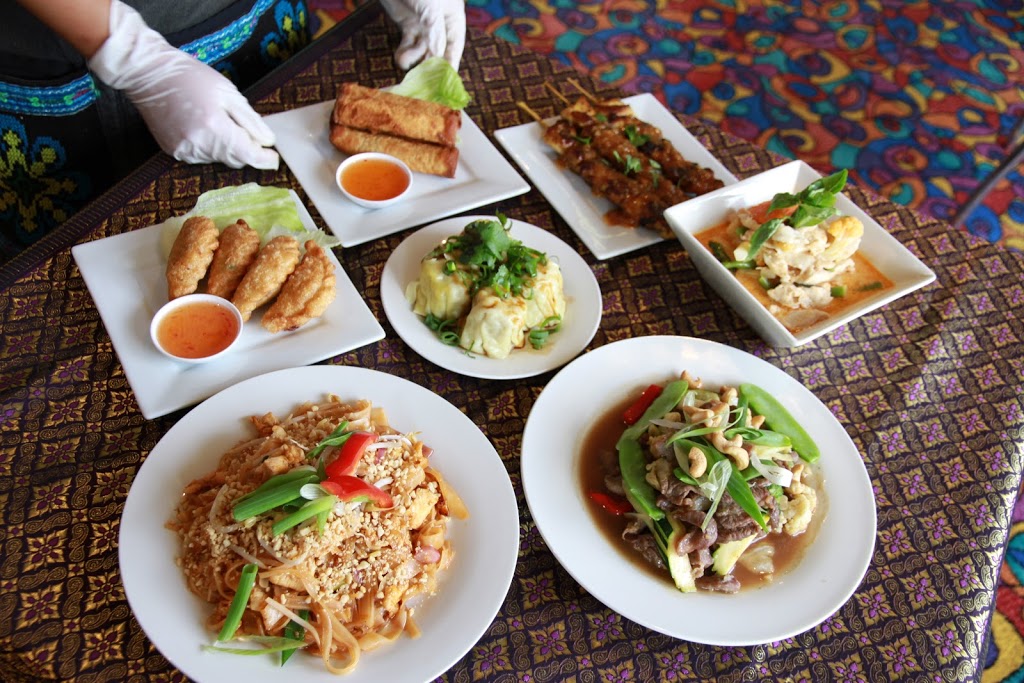 Thai on the Greens | restaurant | 1 Hickory Ave, Kin Kora QLD 4680, Australia | 0749781200 OR +61 7 4978 1200