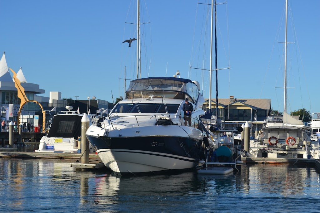 Mobile Boat Washing | Hope Harbour Marina, Hope Island QLD 4051, Australia | Phone: 1300 926 422