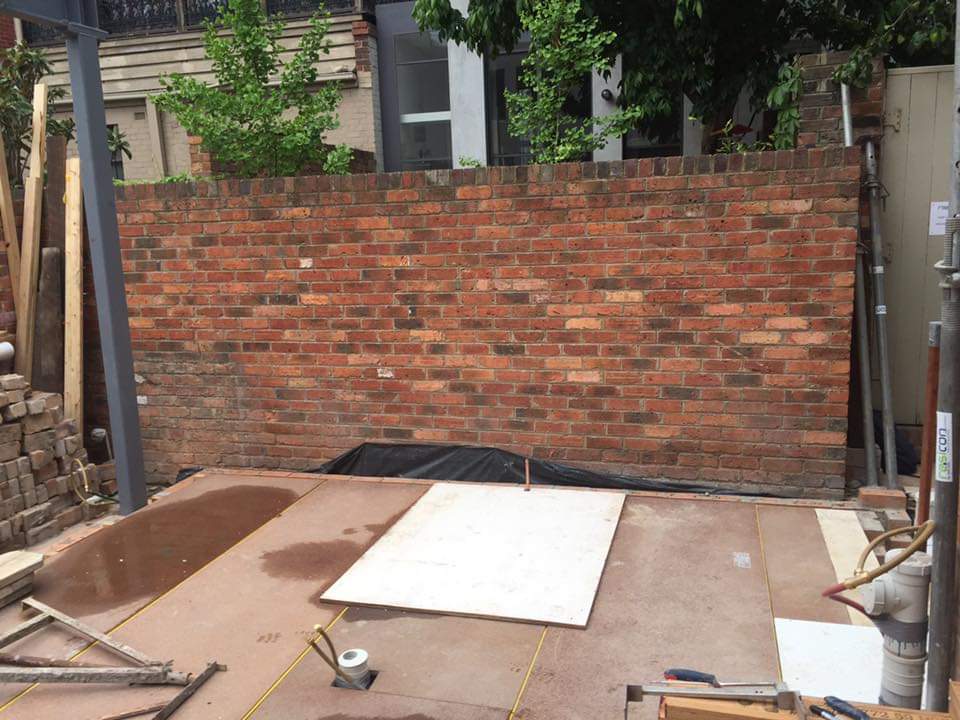 Summers licenced Bricklayer Blocklayer | 3 Kings Rd, Russell Island QLD 4184, Australia | Phone: 0423 938 292