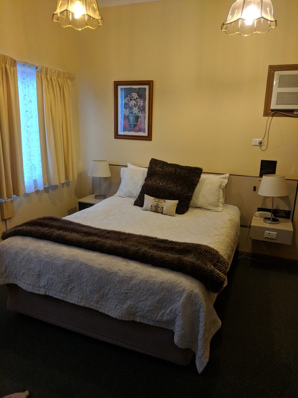 Westwood Motor Inn | lodging | 62 Barney St, Armidale NSW 2350, Australia | 0267728000 OR +61 2 6772 8000