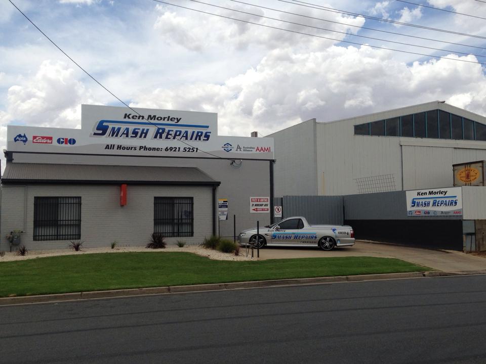 Ken Morley Smash Repairs | car repair | 19 Houtman St, East Wagga Wagga NSW 2650, Australia | 0269215251 OR +61 2 6921 5251