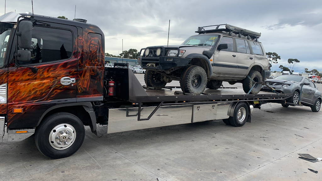 WESTGATE TOWING | 19 Whiteside St, Beveridge VIC 3753, Australia | Phone: 0419 401 357