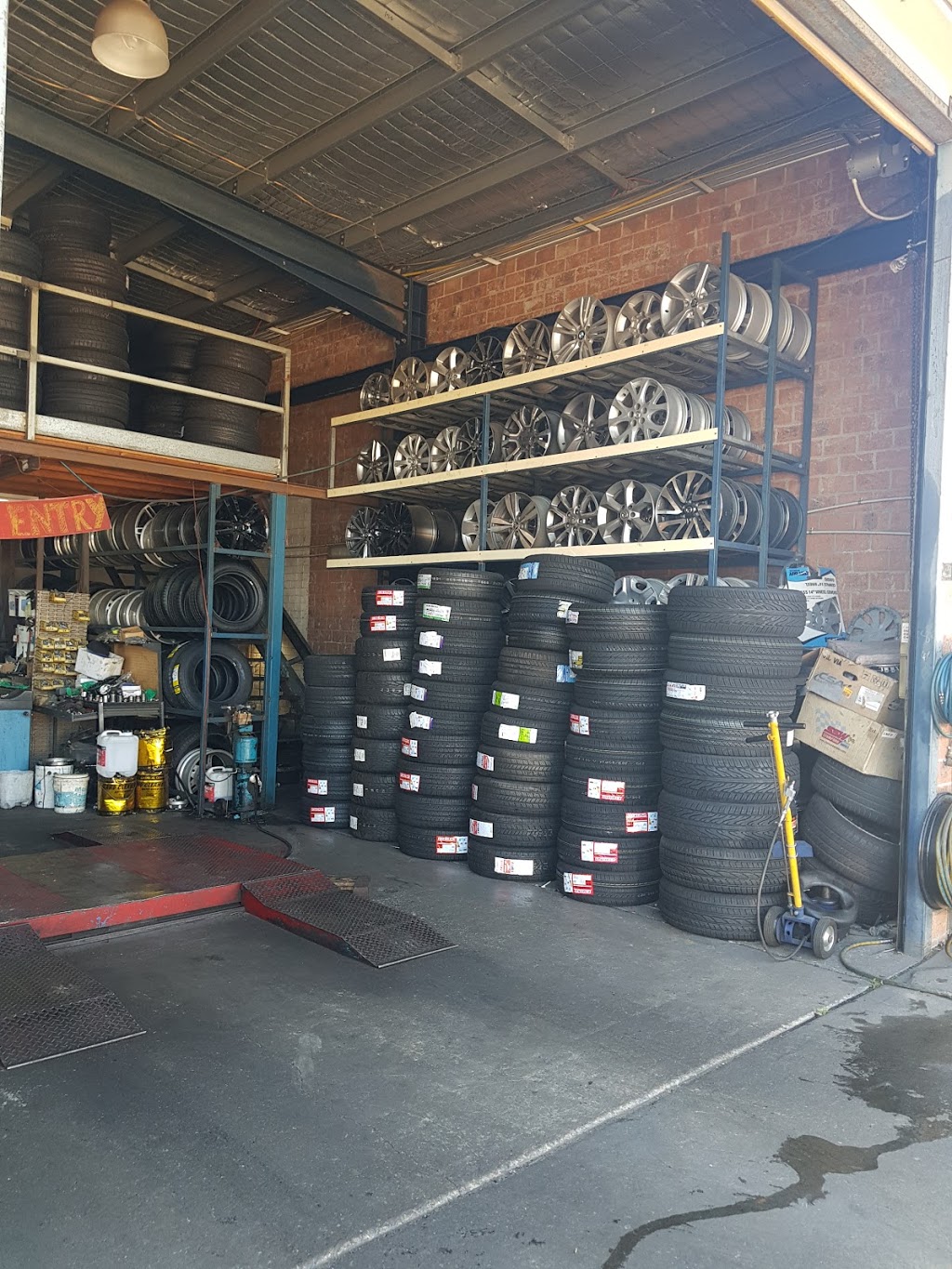 Tyre Express | car repair | 60 Wellington Rd, South Granville NSW 2142, Australia | 0298923587 OR +61 2 9892 3587