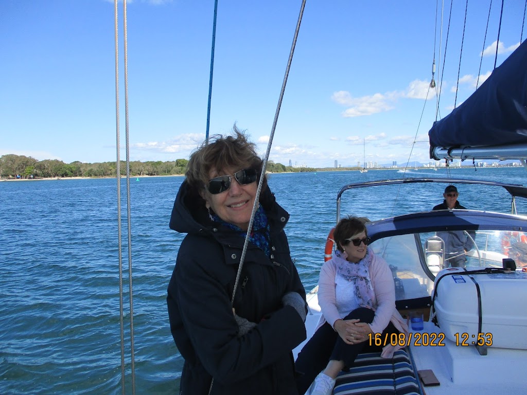 Sun Sailing | tourist attraction | Muriel Henchman Dr, Main Beach QLD 4217, Australia | 0493473409 OR +61 493 473 409