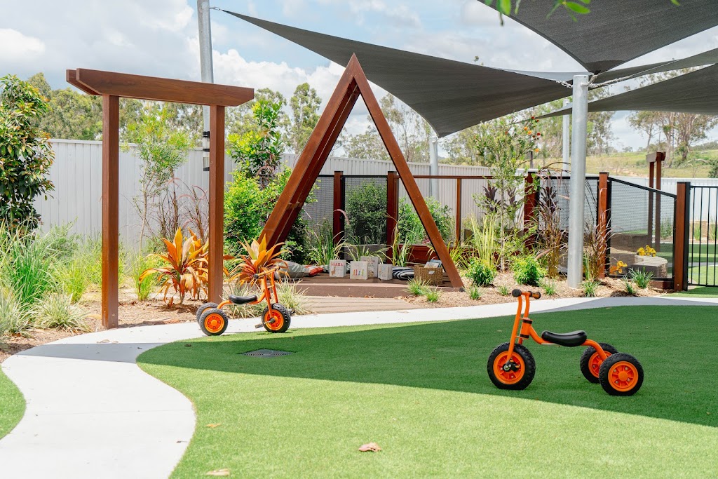 Clover Early Learning Centre | 13-17 John Collins Dr, Mundoolun QLD 4285, Australia | Phone: (07) 5605 6908