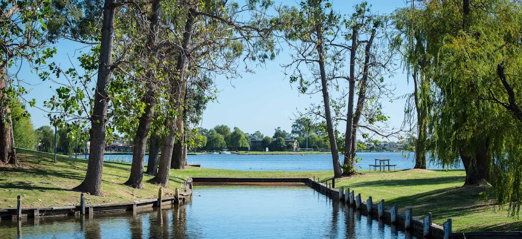 Capri Waters Country Club | lodging | 230 Melbourne St, Mulwala NSW 2647, Australia | 0357449444 OR +61 3 5744 9444