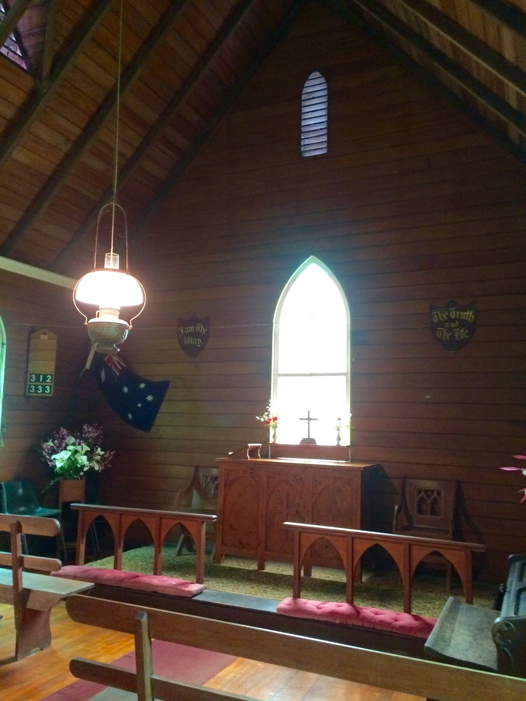 St Barnabas Anglican Church | 1505 Werombi Rd, Blue Mountains National Park NSW 2570, Australia | Phone: (02) 4655 1675