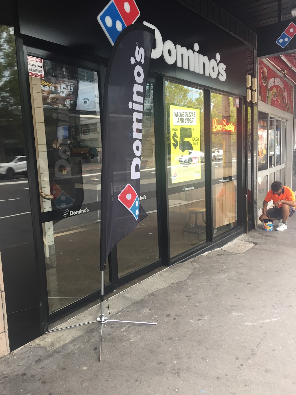 Dominos Pizza St Leonards | meal takeaway | 22 Pacific Hwy, St Leonards NSW 2065, Australia | 0289182120 OR +61 2 8918 2120