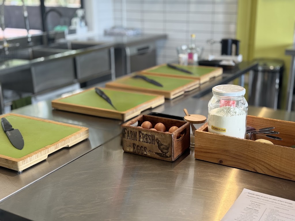 Yarra Valley Cooking School | 910 Old Toolangi Rd, Dixons Creek VIC 3775, Australia | Phone: (03) 5965 2585