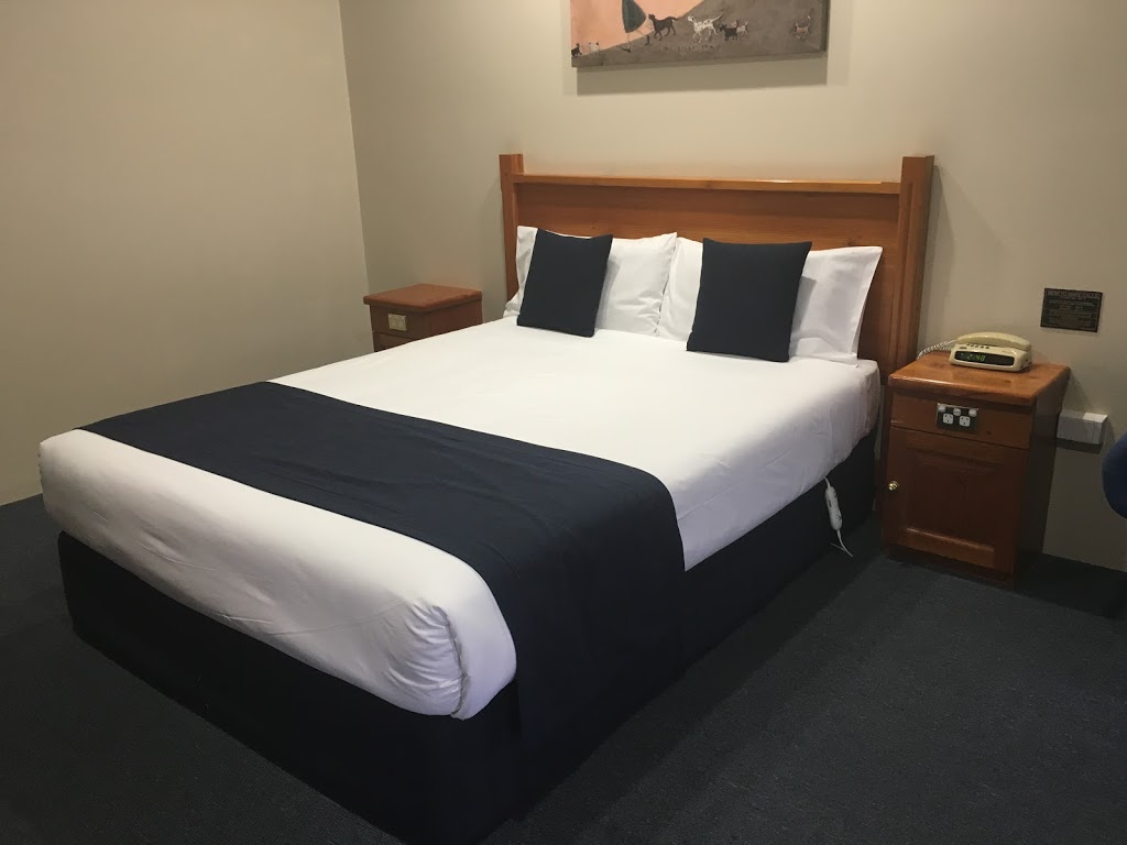 Breakout Motor Inn | lodging | 181-183 Kendal St, Cowra NSW 2794, Australia | 0263426111 OR +61 2 6342 6111
